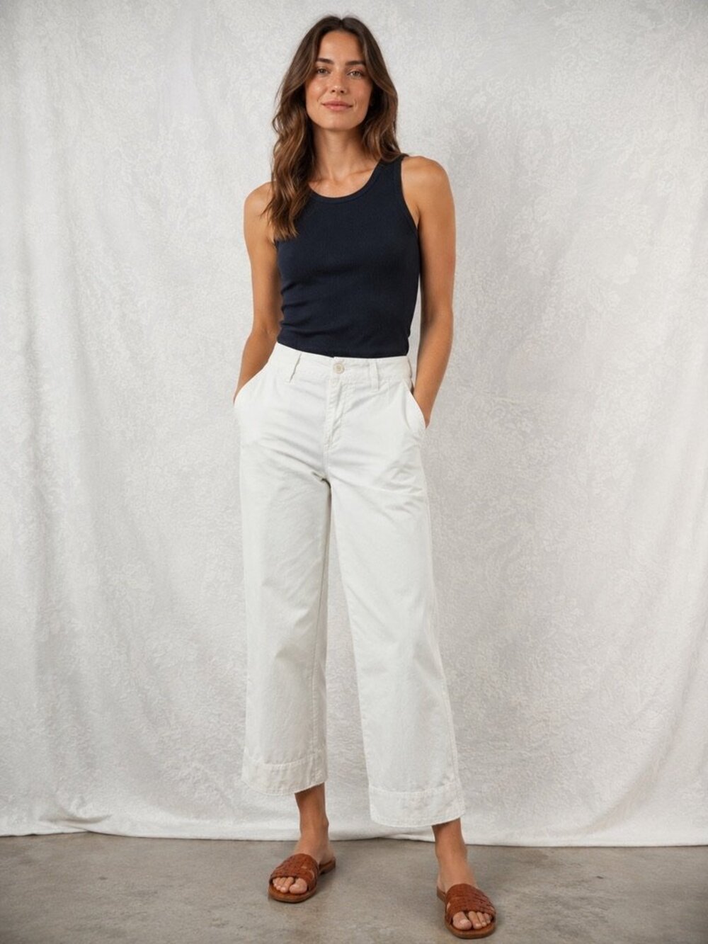 GAP Original Women’s Chino Pants Size 6 White Cropped Straight Leg 24 Long